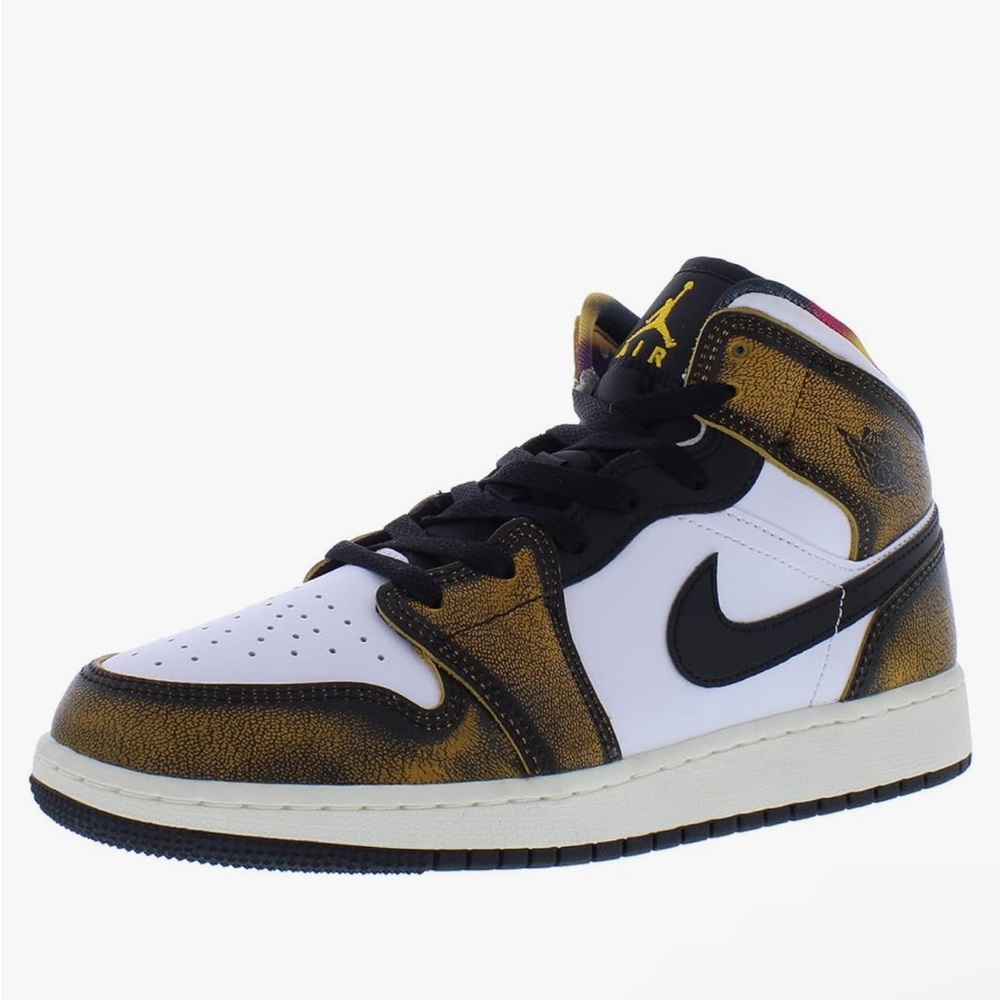 Nike unisex-child Air Jordan 1 Mid SE